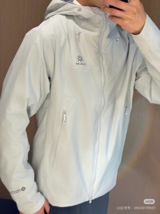 Kailas White Windbreaker Hooded Jacket