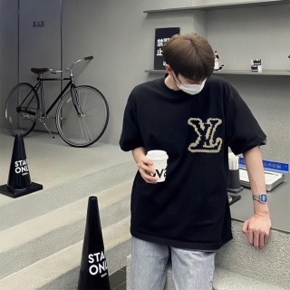 Louis Vuitton LV Logo Black T-Shirt view 6