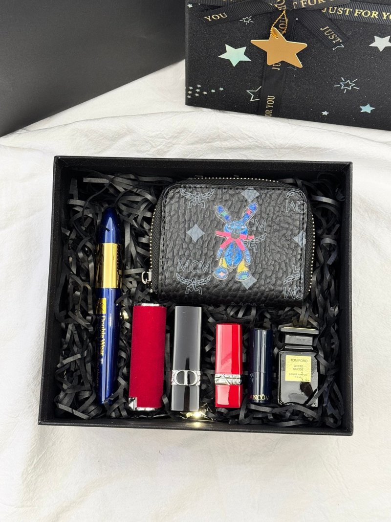 Luxury Beauty & Fragrance Dual-Door Heart Gift Box Set view