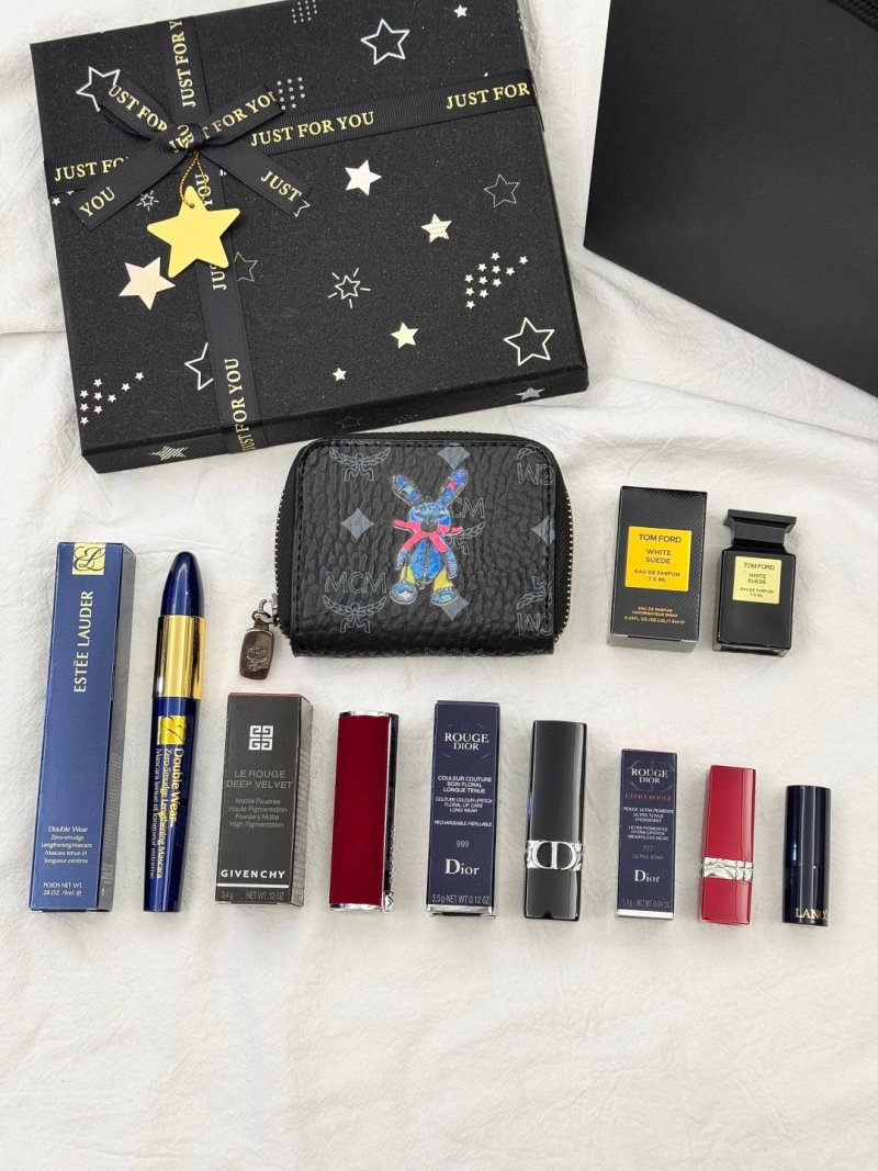 Luxury Beauty & Fragrance Dual-Door Heart Gift Box Set view