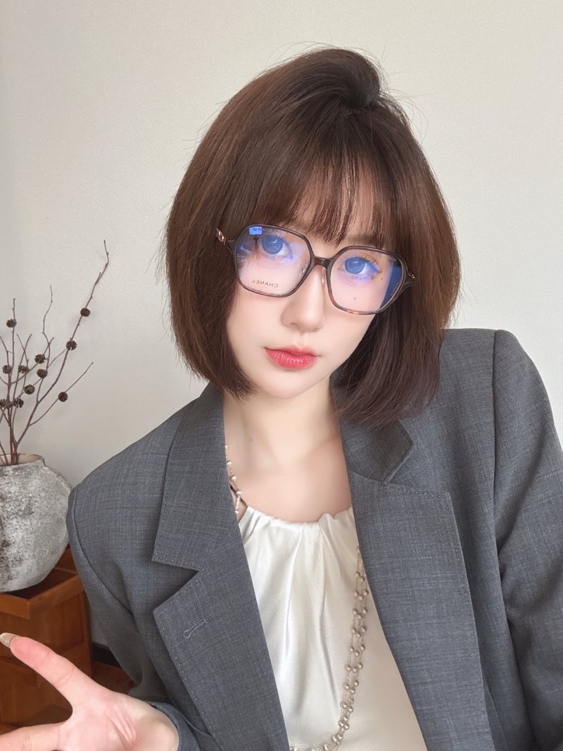 Chanel Square Frame Pearl-Accent Sunglasses – Blue Tint