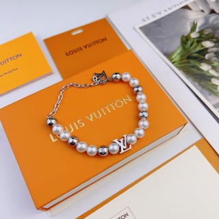 Louis Vuitton Pearl & Metal Beaded Bracelet Silver view 4