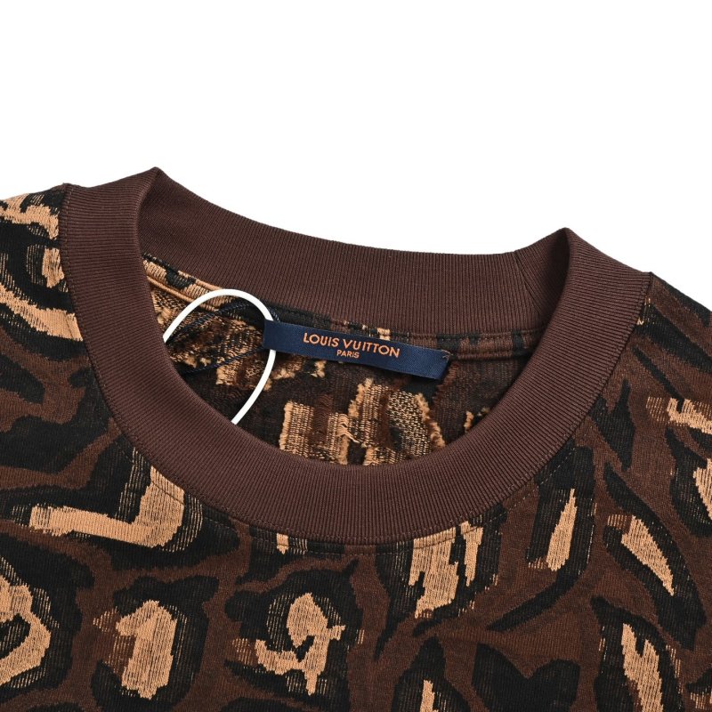 Louis Vuitton Monogram Short Sleeve T-Shirt Brown view
