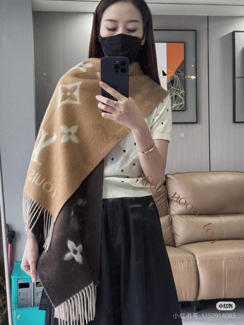 Louis Vuitton LV Gradient Monogram Wool Cashmere Scarf Camel & Brown