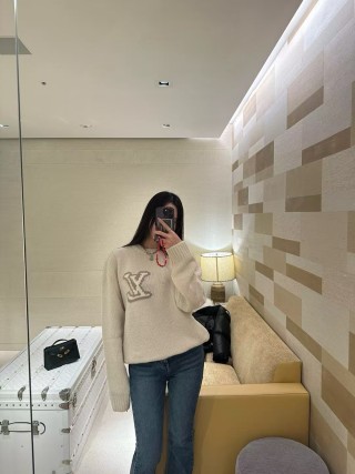 Louis Vuitton LV Logo Cream Wool Knit Sweater view 6