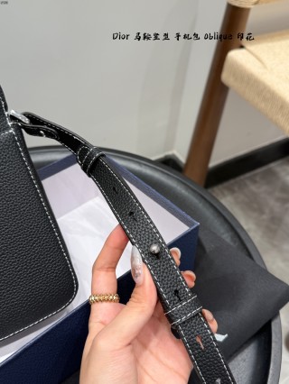 Dior Saddle Vertical Phone Bag Black Oblique Print view 9