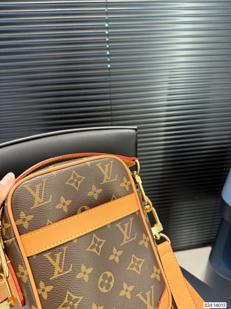Louis Vuitton Monogram Camera Bag Crossbody - Brown/Orange view