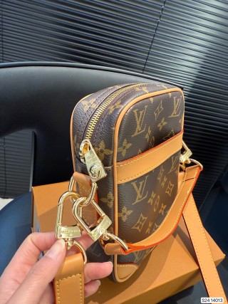 Louis Vuitton Monogram Camera Bag Crossbody - Brown/Orange view 8