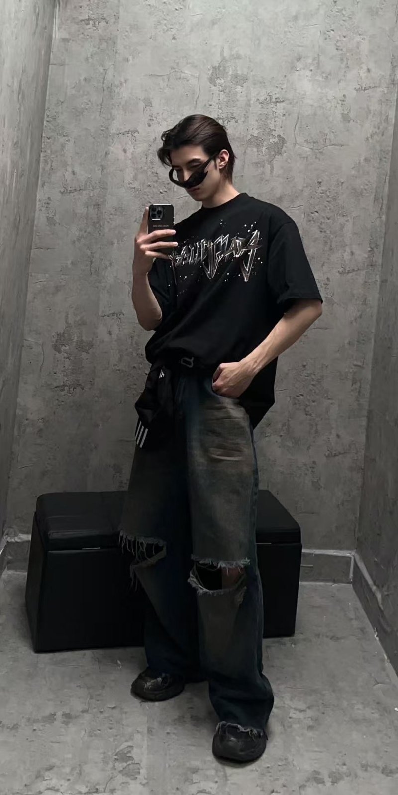 Balenciaga Black Logo T-Shirt view