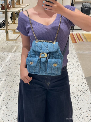 Blue Quilted Denim Shoulder Bag with Gold Chain Strap view 8