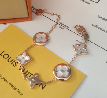 Louis Vuitton Color Blossom 18K Gold Mother-of-Pearl Bracelet view 5