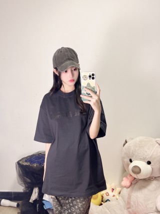 Black Oversized Graphic T-Shirt view 4