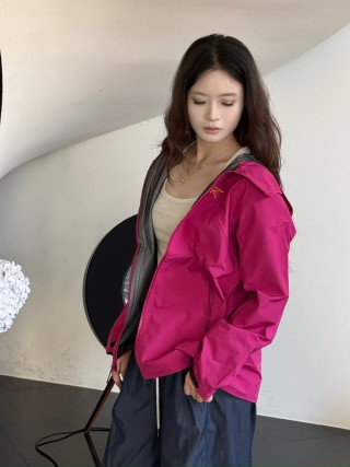 Arc'teryx Beat Jacket Magenta Purple