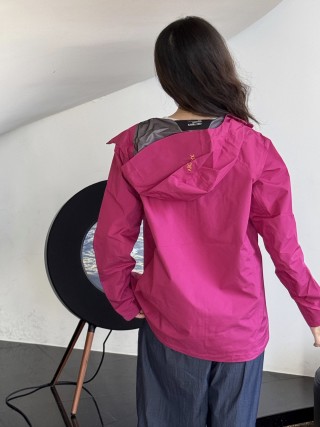 Arc'teryx Beat Jacket Magenta Purple view 3