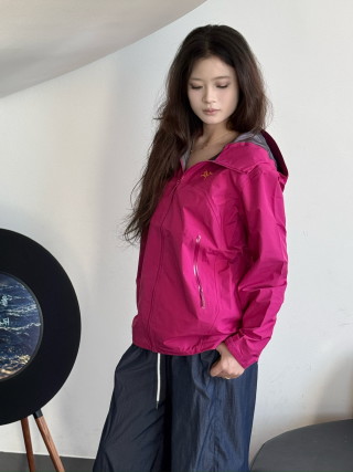 Arc'teryx Beat Jacket Magenta Purple view 8