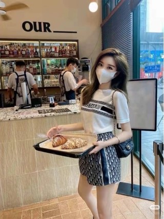 Dior White Monogram Logo Short Sleeve T-Shirt view 8