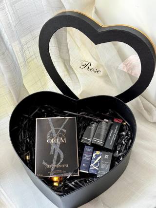 Black Opium Rose Heart Luxury Gift Set – Inspired Fragrance & Cosmetics Collection view 2