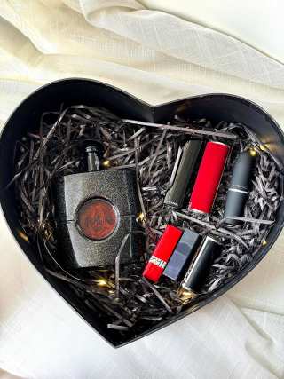Black Opium Rose Heart Luxury Gift Set – Inspired Fragrance & Cosmetics Collection view 5