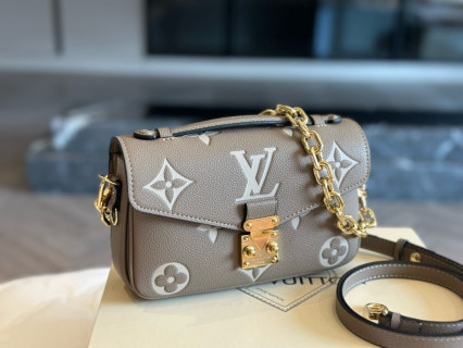 Louis Vuitton Metis Crossbody Bag – Elephant Grey view 9