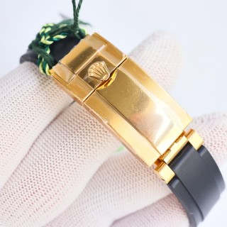 Rolex Daytona Gold Chronograph Black Rubber Strap view 5