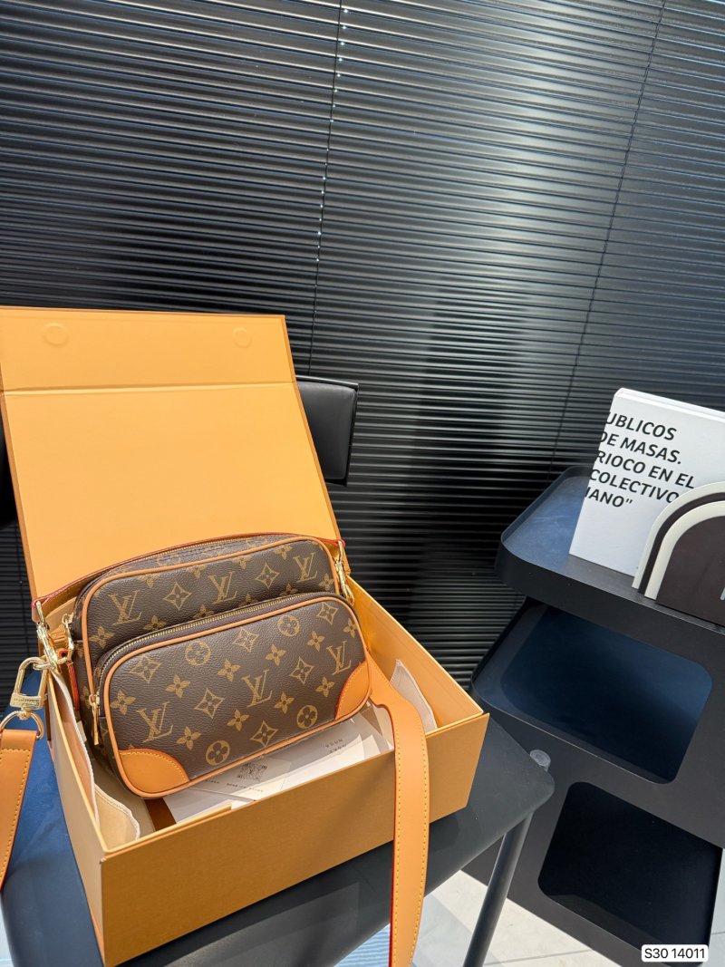 Louis Vuitton Monogram Camera Bag Brown