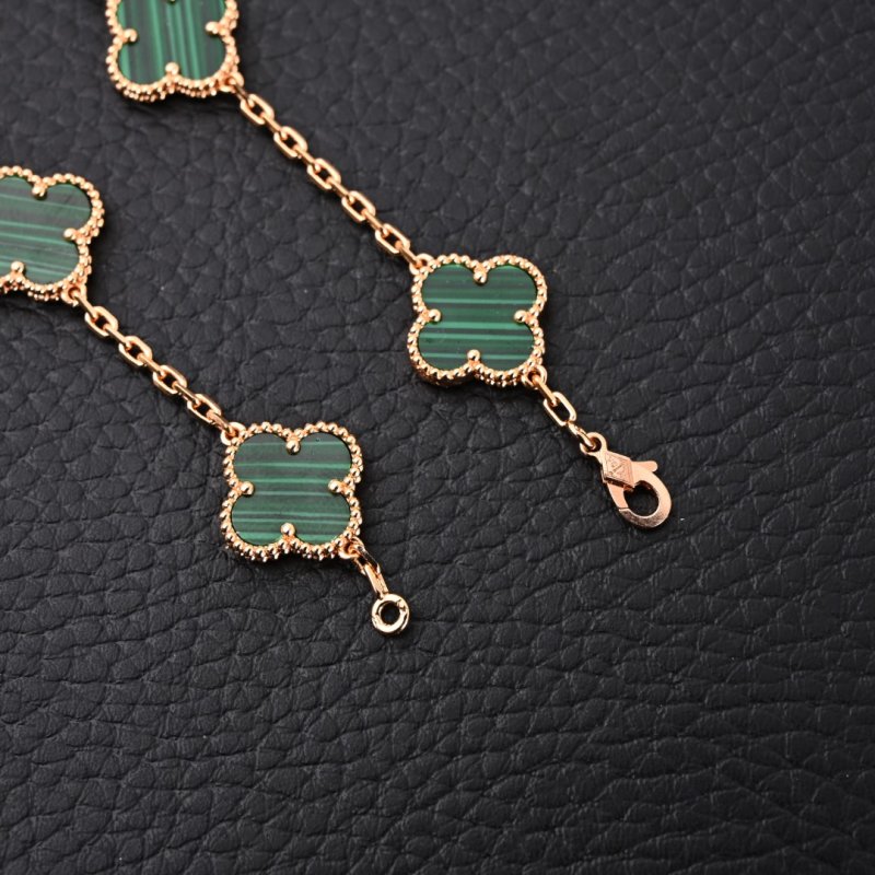 Van Cleef & Arpels Vintage Alhambra Green Malachite Bracelet view