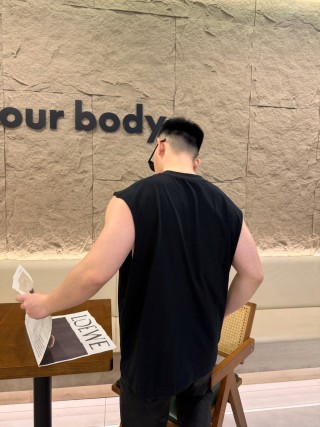 Balenciaga Black Sleeveless T-Shirt view 9