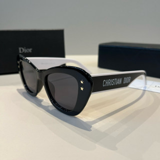 Dior Club Black Square Sunglasses view 4