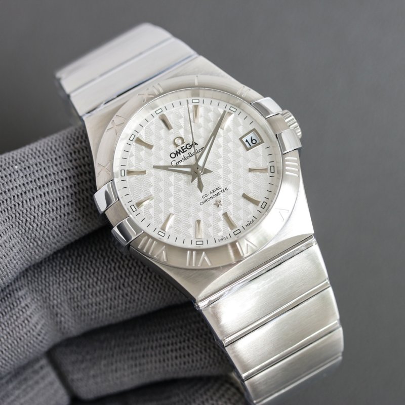 Omega Constellation 39mm Silver Dial Men's Watch view