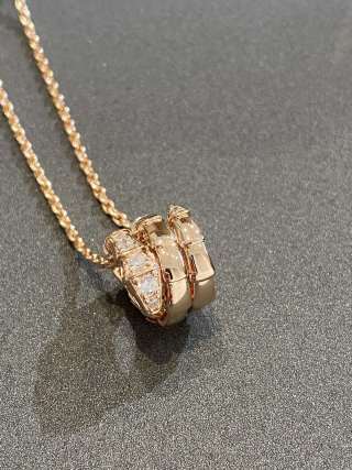 Bvlgari Serpenti Viper Gold Diamond Pendant Necklace