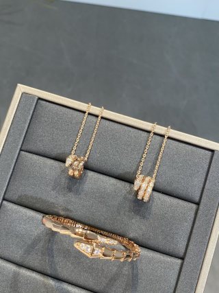 Bvlgari Serpenti Viper Gold Diamond Pendant Necklace view 9