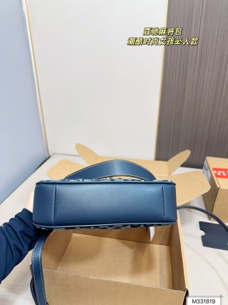 Coach Signature Blue Shoulder Bag with Leather Strap view 3