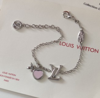 Louis Vuitton Iconic Heart Silver Bracelet with Pink Enamel view 8