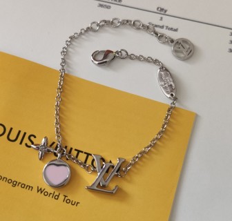 Louis Vuitton Iconic Heart Silver Bracelet with Pink Enamel view 9