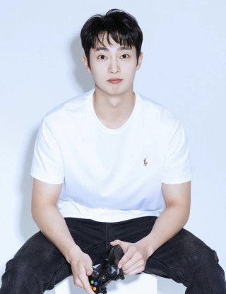 Polo Ralph Lauren White Crew Neck T-Shirt view 5