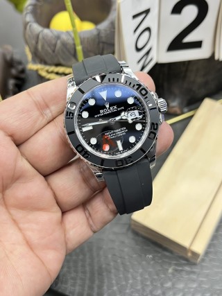 Rolex Yacht-Master 42mm Black Dial Rubber Strap Watch view 3