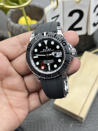 Rolex Yacht-Master 42mm Black Dial Rubber Strap Watch view 5