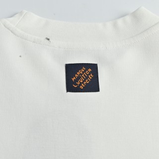 Louis Vuitton Embroidered Logo Long Sleeve Tee - White view 11