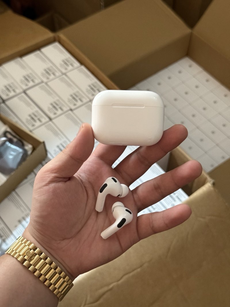 Apple AirPods Pro 3 White Wireless Earbuds view