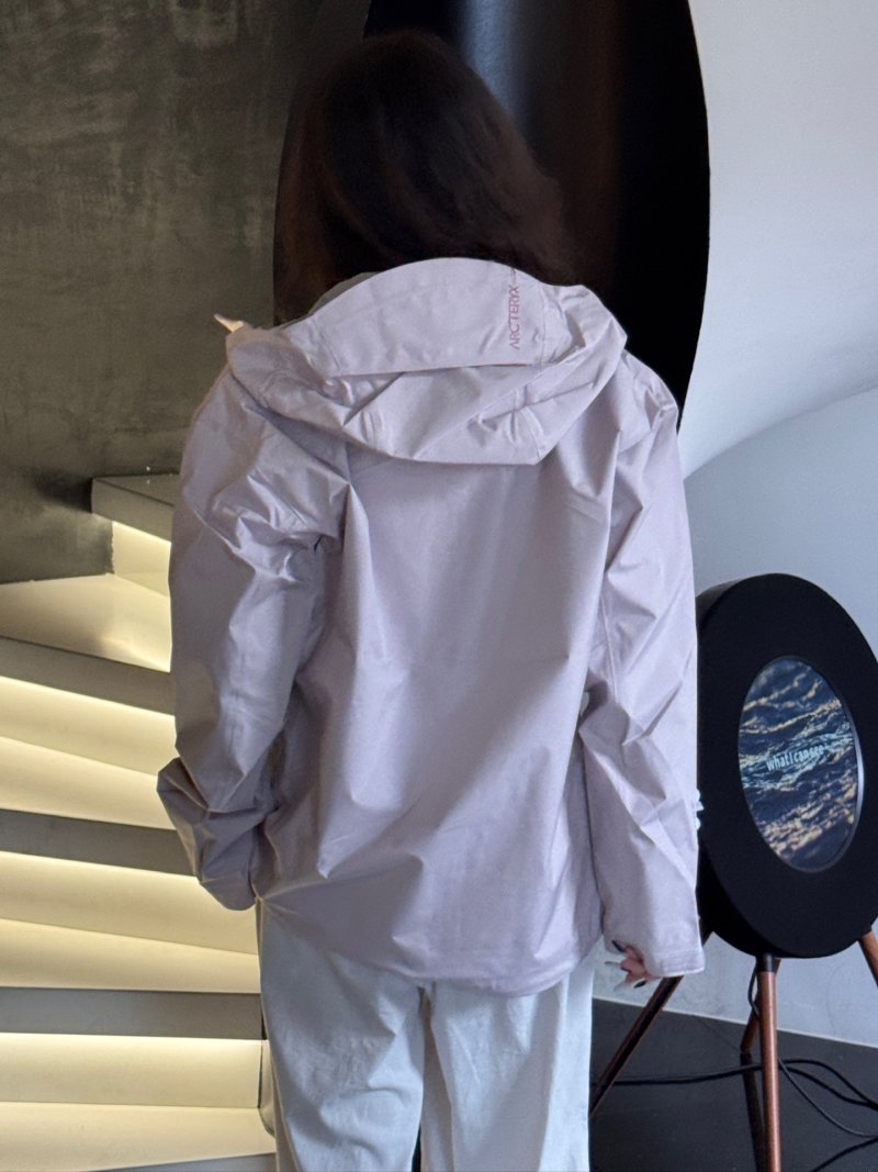 Arc'teryx Beta SL Hooded Windbreaker Jacket Sage Green view