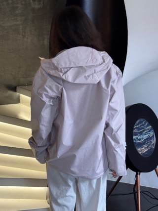 Arc'teryx Beta SL Lightweight Hooded Windbreaker Jacket - Misty Pink view 6