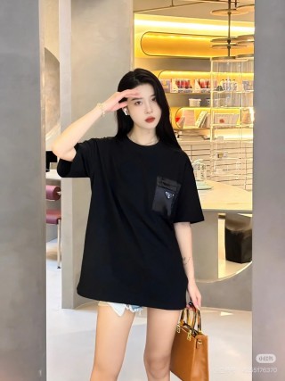 Prada Black Short Sleeve T-Shirt with Chest Logo