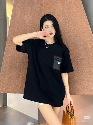 Prada Black Short Sleeve T-Shirt with Chest Logo view 3