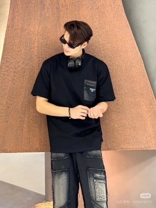 Prada Black Short Sleeve T-Shirt with Chest Logo view 7