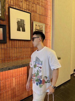 Fendi Floral Graphic Cream T-Shirt view 7