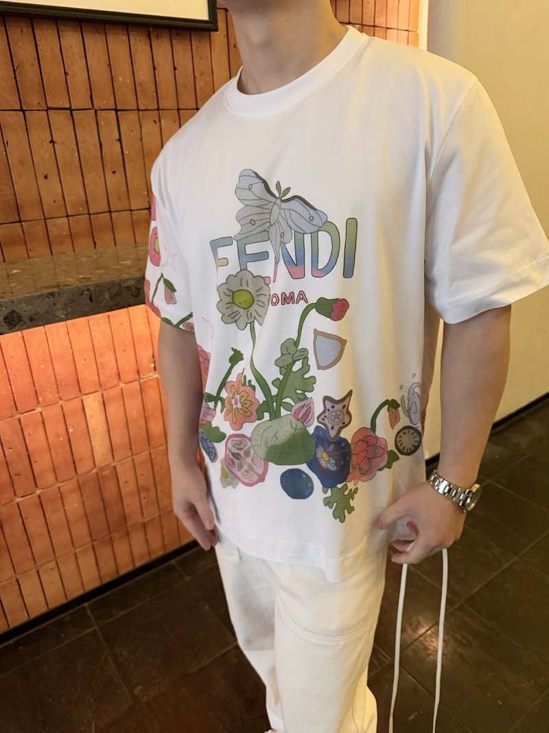 Fendi Floral Graphic Cream T-Shirt view