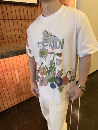 Fendi Floral Graphic Cream T-Shirt view 8