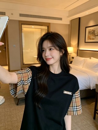 Burberry Check Sleeve Black T-Shirt view 3