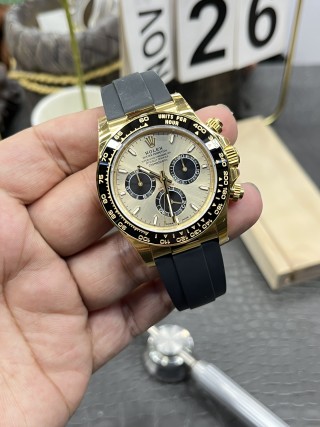 Rolex Daytona 40mm Gold Chronograph Watch view 3