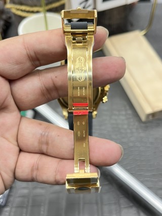 Rolex Daytona 40mm Gold Chronograph Watch view 8